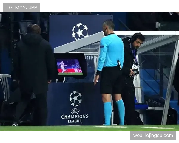 换下球员行为有哪些足球规则限制？裁判如何判罚异常情况