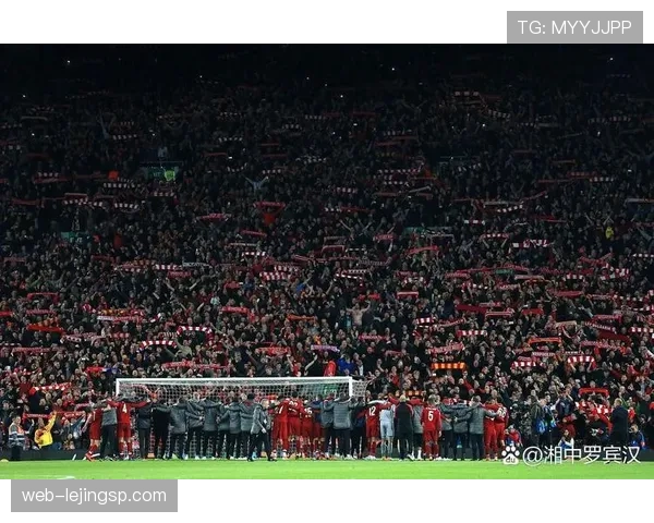 利物浦边锋连续强强对话撕开防线，进攻发起点前移主导战局