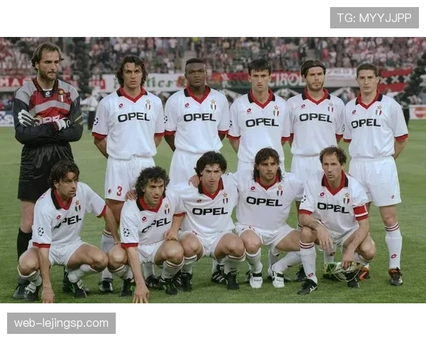 AC米兰防守体系从稳固到失衡，问题显现对赛季走势形成制约