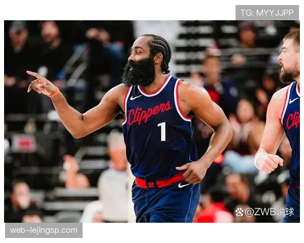 哈登挡拆为恩比德制造空位比上赛季更高效