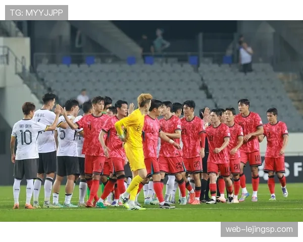广州足球俱乐部近期表现持续低迷,联赛主场失利暴露进攻难题
